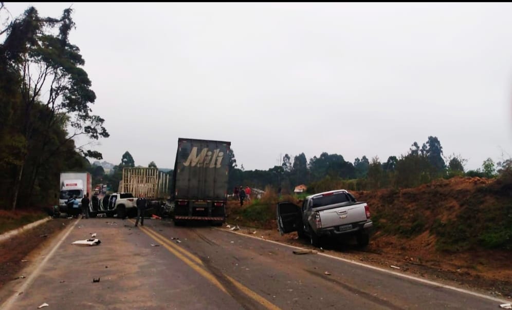 BR 280 segue totalmente bloqueada no Km 269 em Irineópolis » Rádio Colmeia