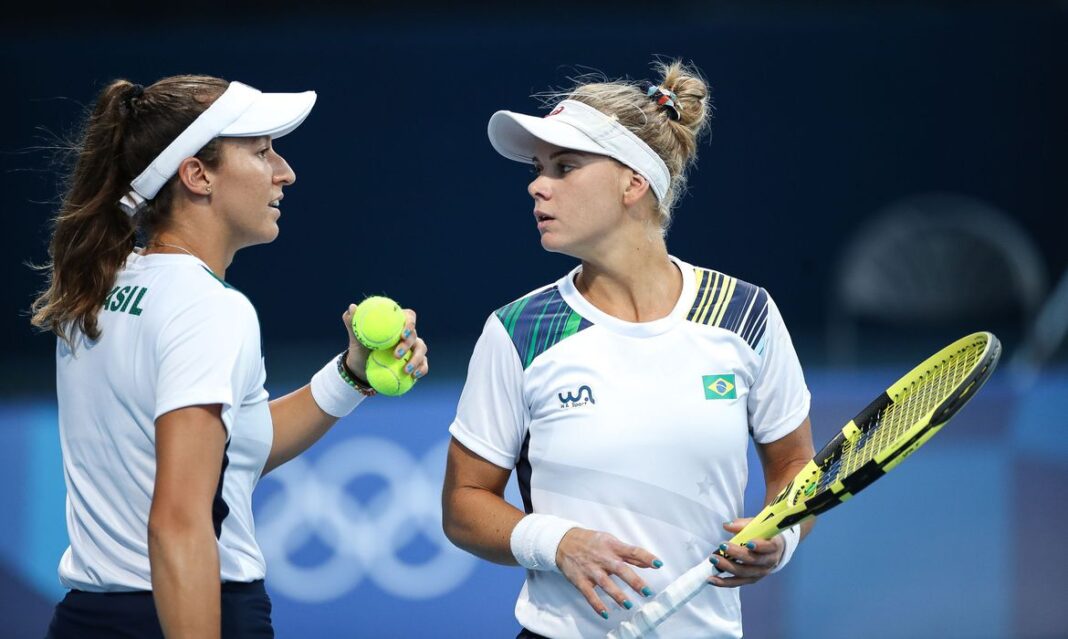 Dupla brasileira perde na semifinal do tênis e agora luta pelo bronze