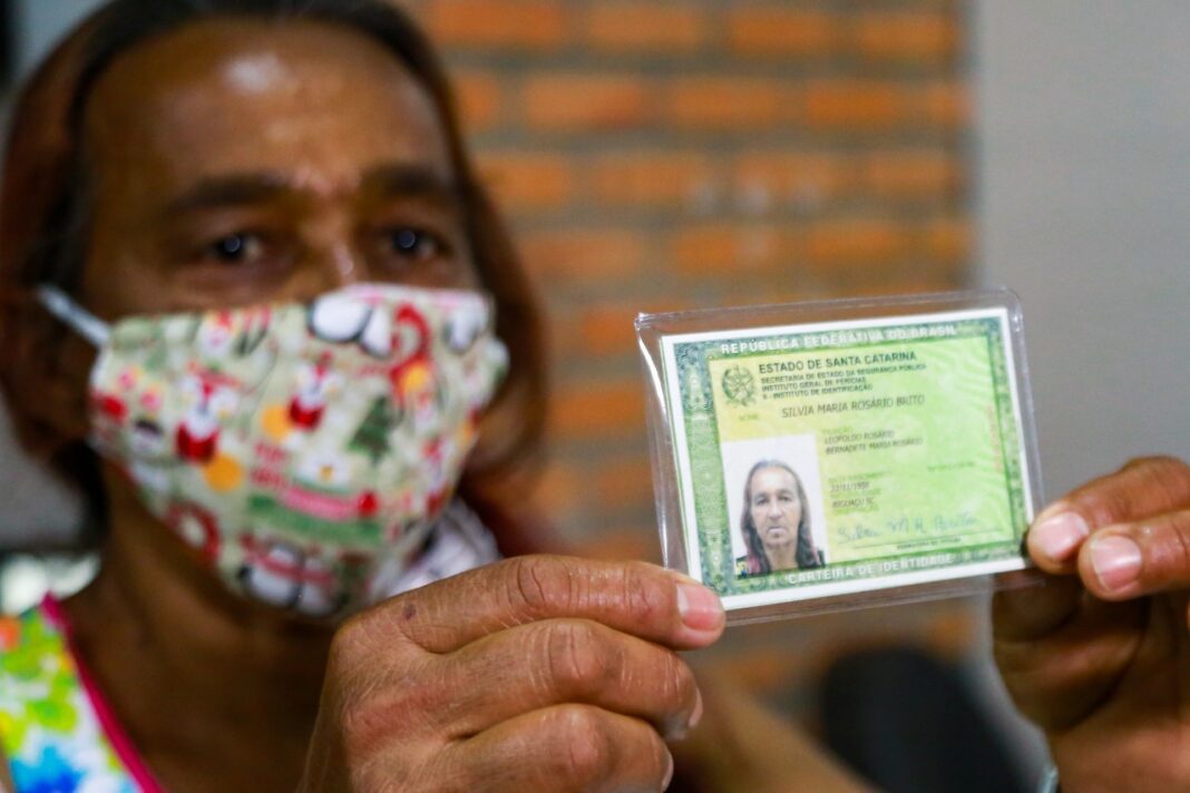 Posto para emissão de carteira de identidade está temporariamente