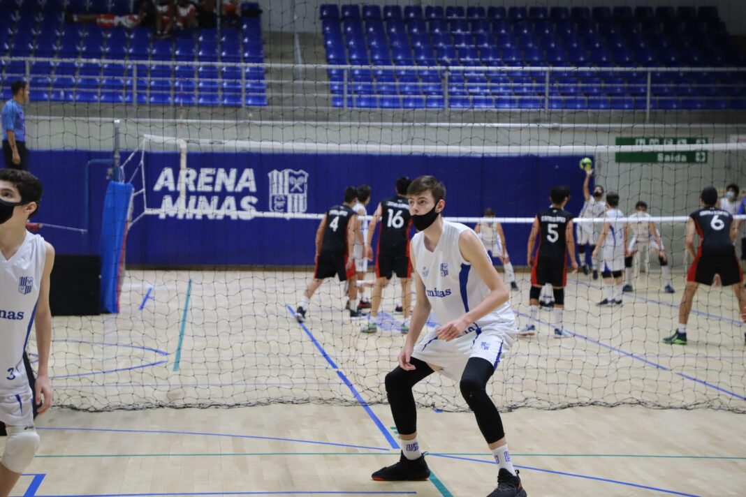 Apontadora de Voleibol que trabalhou na etapa regional dos Joguinhos em  Canoinhas irá participar das Olimpíadas Rio 2016 - ACN - Agência  Catarinense de Notícias