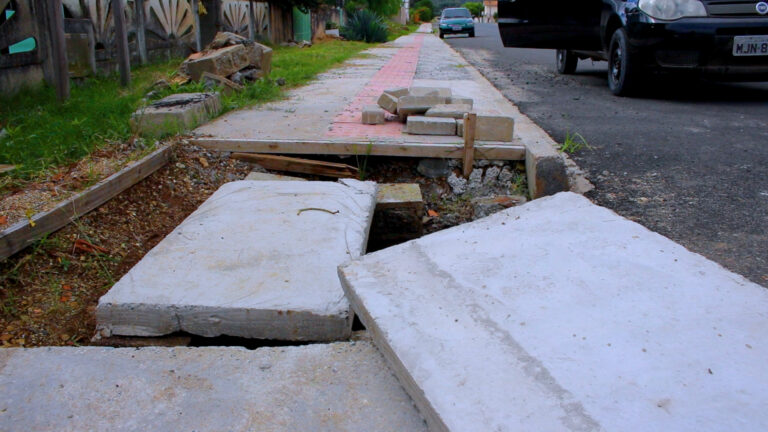 Empreiteira diz que vai readequar obras de asfaltos de Canoinhas