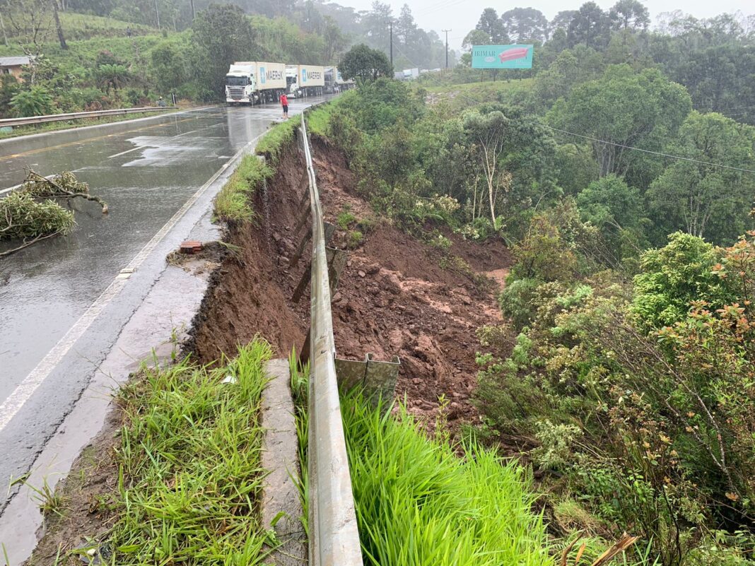 BR-280, na Serra do Corupá, será liberada nesta quinta