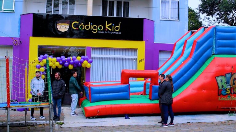 Código Kid inaugura escola em Canoinhas