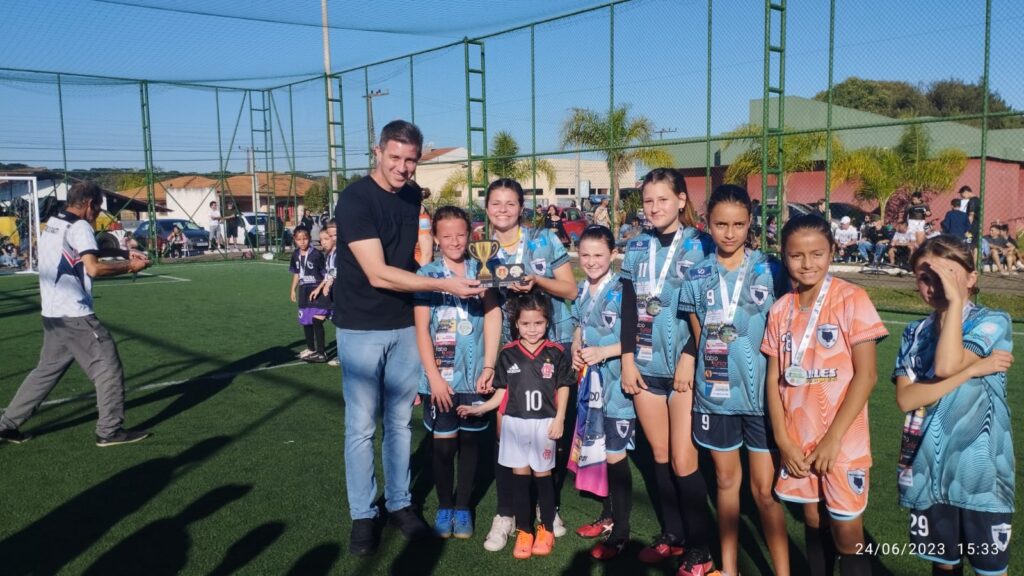 Torneios de Futebol alusivos ao Dia do Trabalhador reunirão 21 equipes em Três Barras - Prefeitura de Três Barras