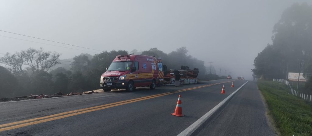 Pista cede no km 135 da BR-280, em Rio Negrinho - Testo Notícias