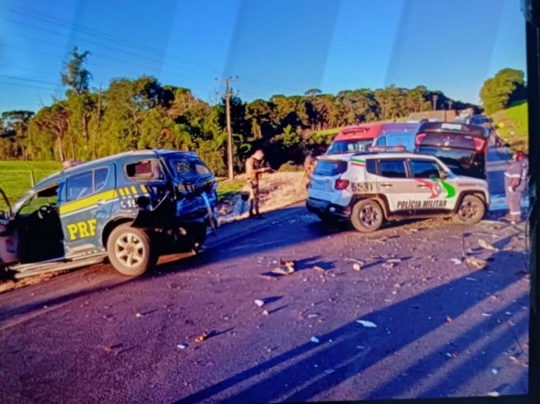 Perseguição policial termina em acidente com vítima fatal na BR 280; veja vídeo