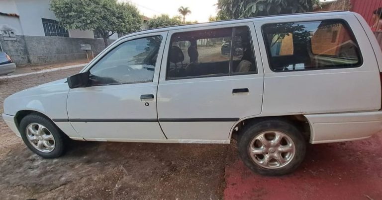 Carro incendiado em Três Barras teria sido furtado em São Mateus do Sul
